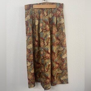 NWOT Fall Leaf and Floral Patterned Women's Skirt